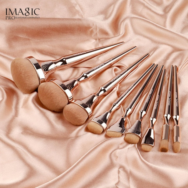 Magic Brushes (Worldwide)